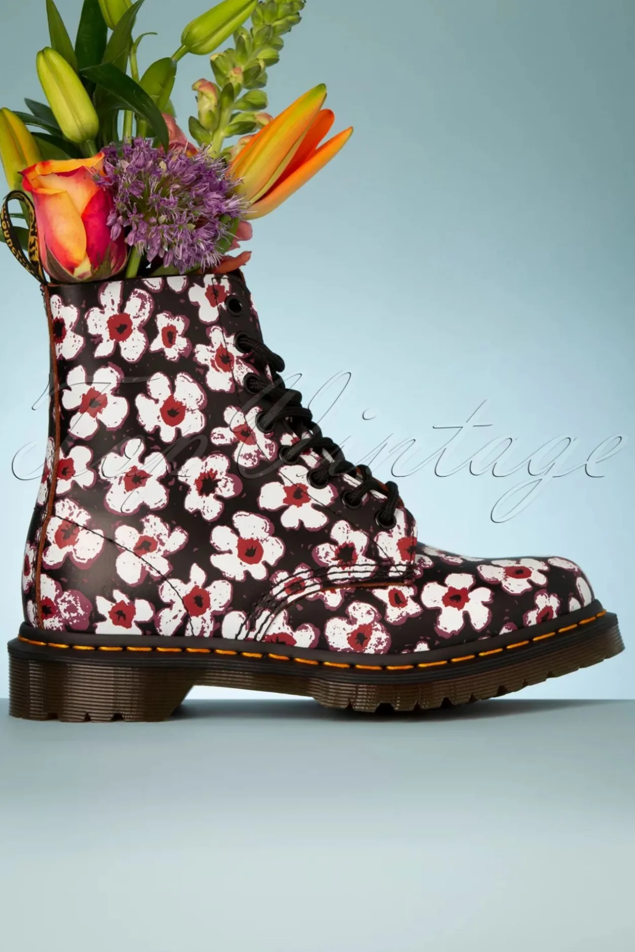 Dr. Martens 1460 Pansy Fayre Vintage Laarzen In Zwart>Vrouwen Booties & Laarzen