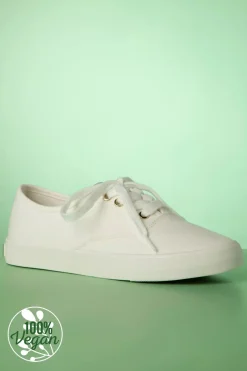 Tamaris Chloe Canvas Sneakers In Gebroken Wit><noscript><img width=