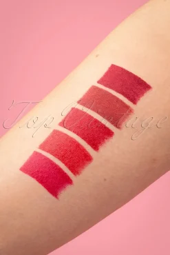 Bu00e9same Cosmetics Classic Colour Lippenstift In Kersen Rood><noscript><img width=