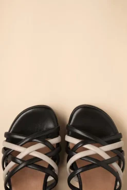 Miz Mooz Gabriella Sandaal In Zwart En Creme><noscript><img width=