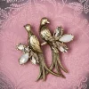 Lovely Kristallen Dwergpapegaaien Broche In Goud>Vrouwen Sieraden