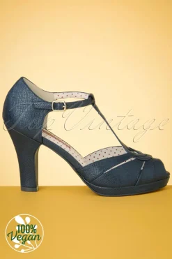 B.A.I.T. Lacey Art Deco T-Strap Pumps In Mat Marineblauw>Vrouwen Pumps
