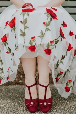 Charlie Stone London T-Strap Flats In Wijnrood><noscript><img width=