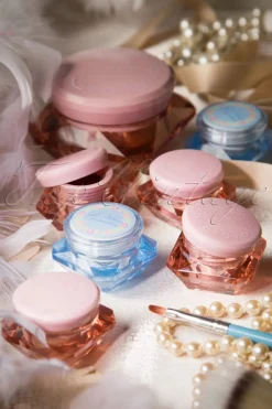 Le Keux Cosmetics Pin-Up Poeder><noscript><img width=